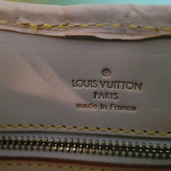 AUTHENTIC LOUIS VUITTON ETOILE - DISCONTINUED - BRAND NEW! - Picture 5 of 8